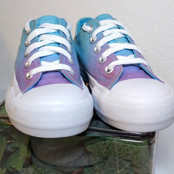 Girls Platform Canvas Sneaker - Picture 5 of 11